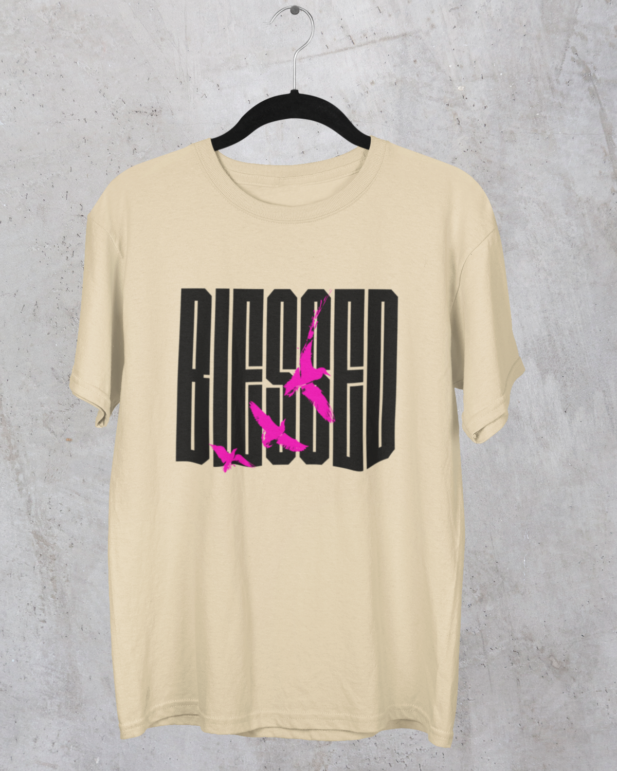 Playera Oversize de mujer con letras blessed y aves