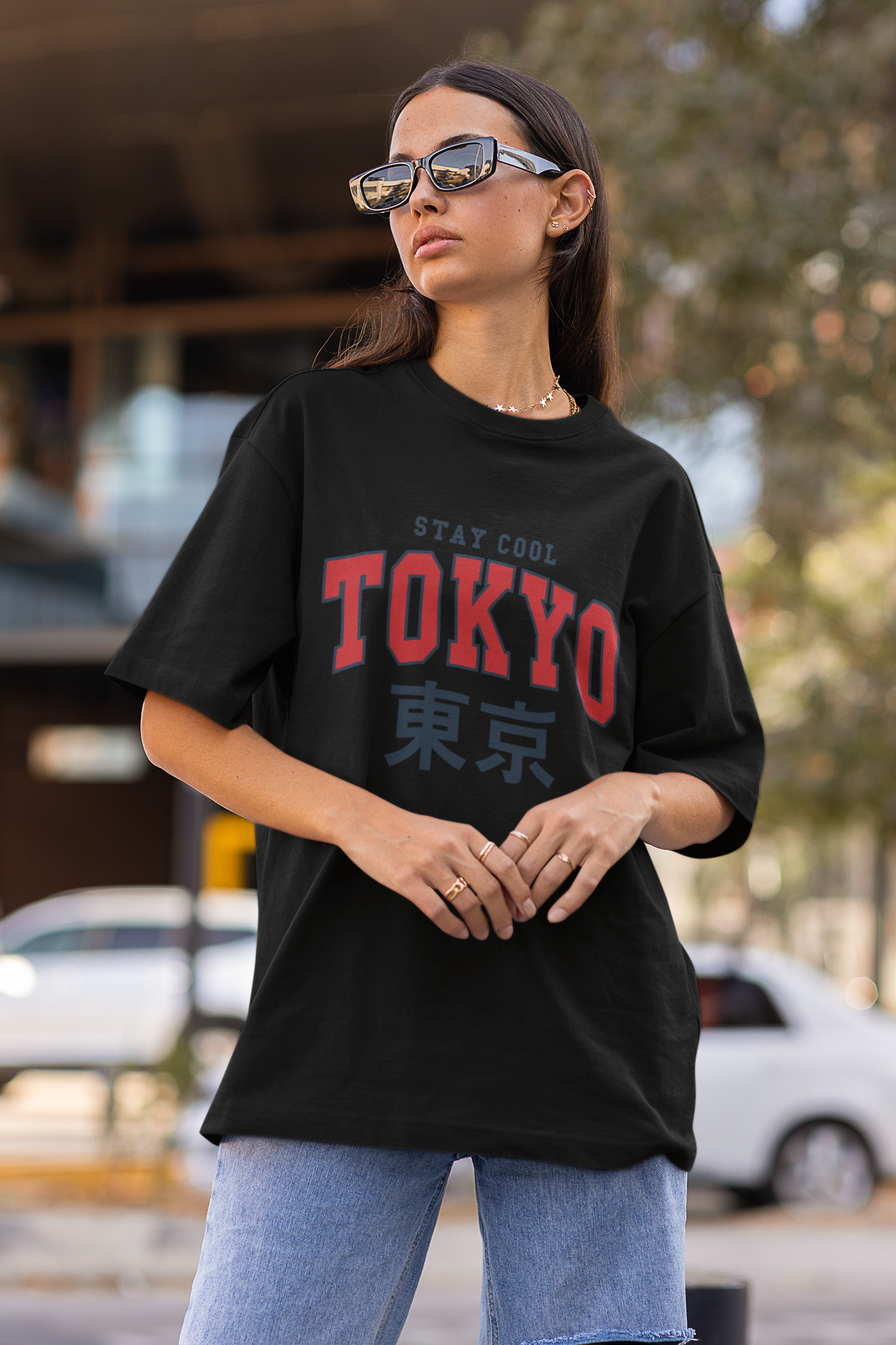 Playera Oversize de mujer con letras tokio