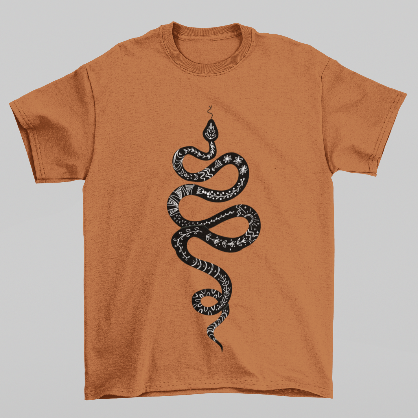 Playera Oversize de mujer con serpiente