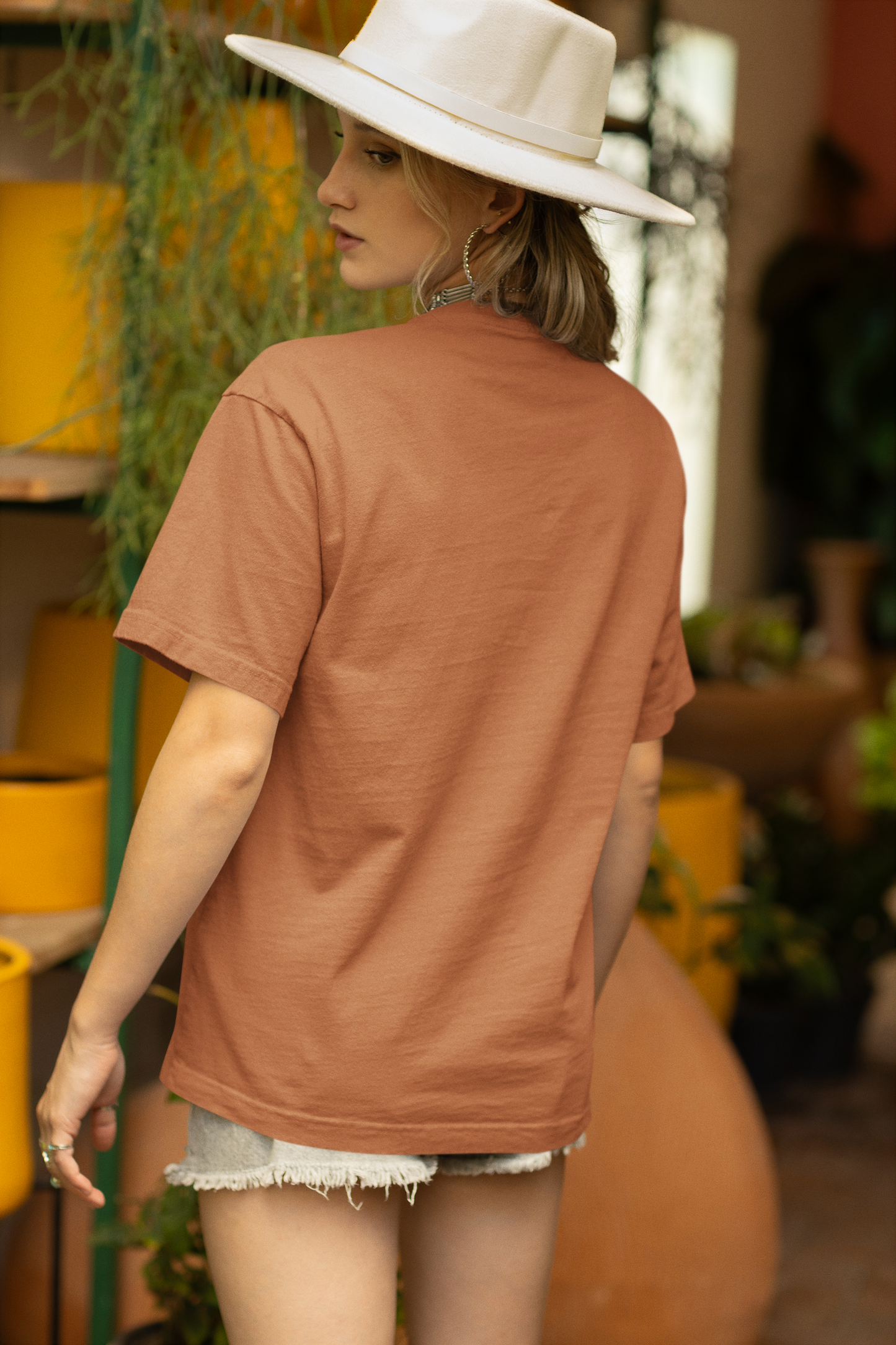 Playera Oversize de mujer con serpiente