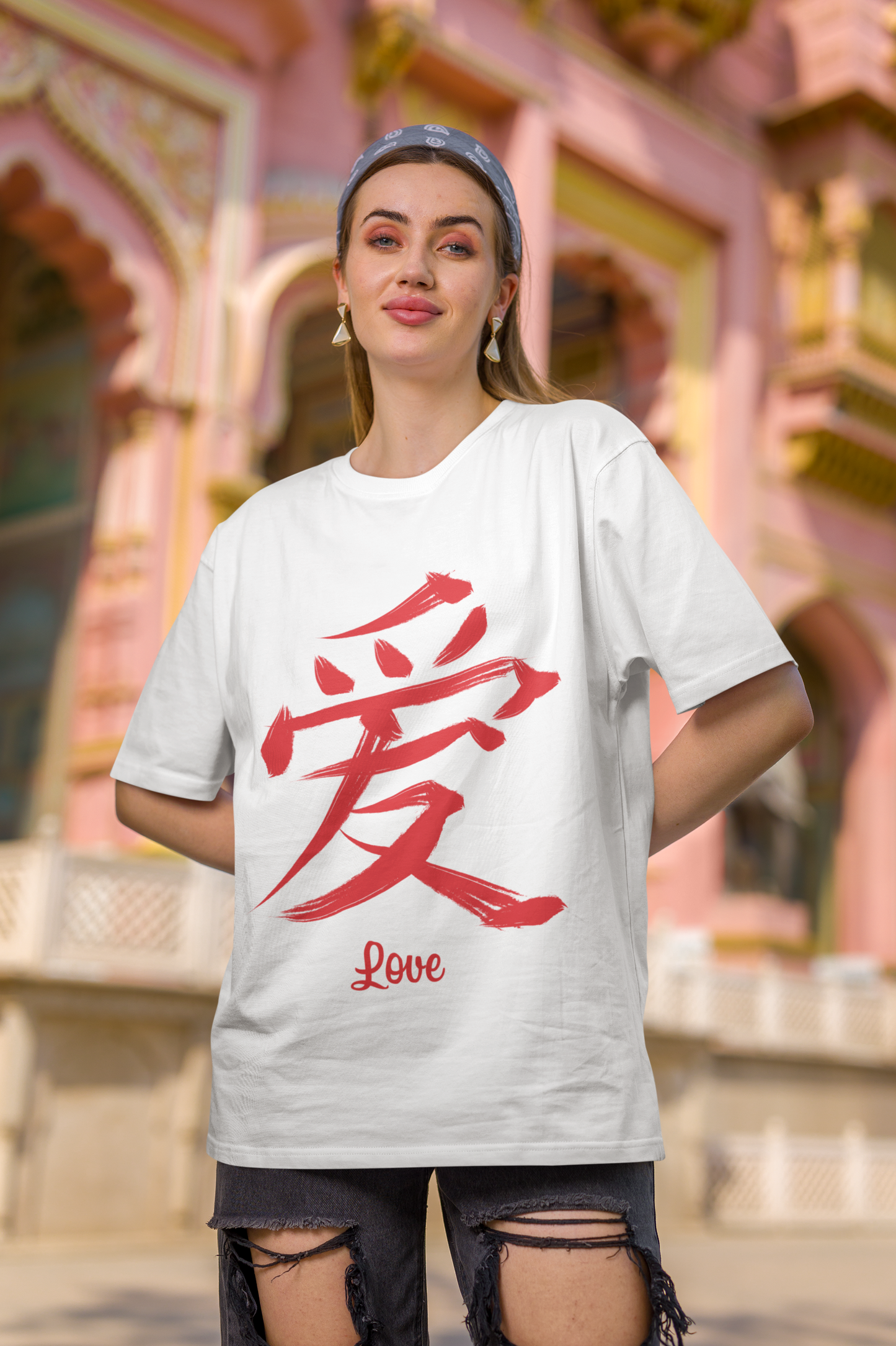 Playera Oversize con estampado de letra china