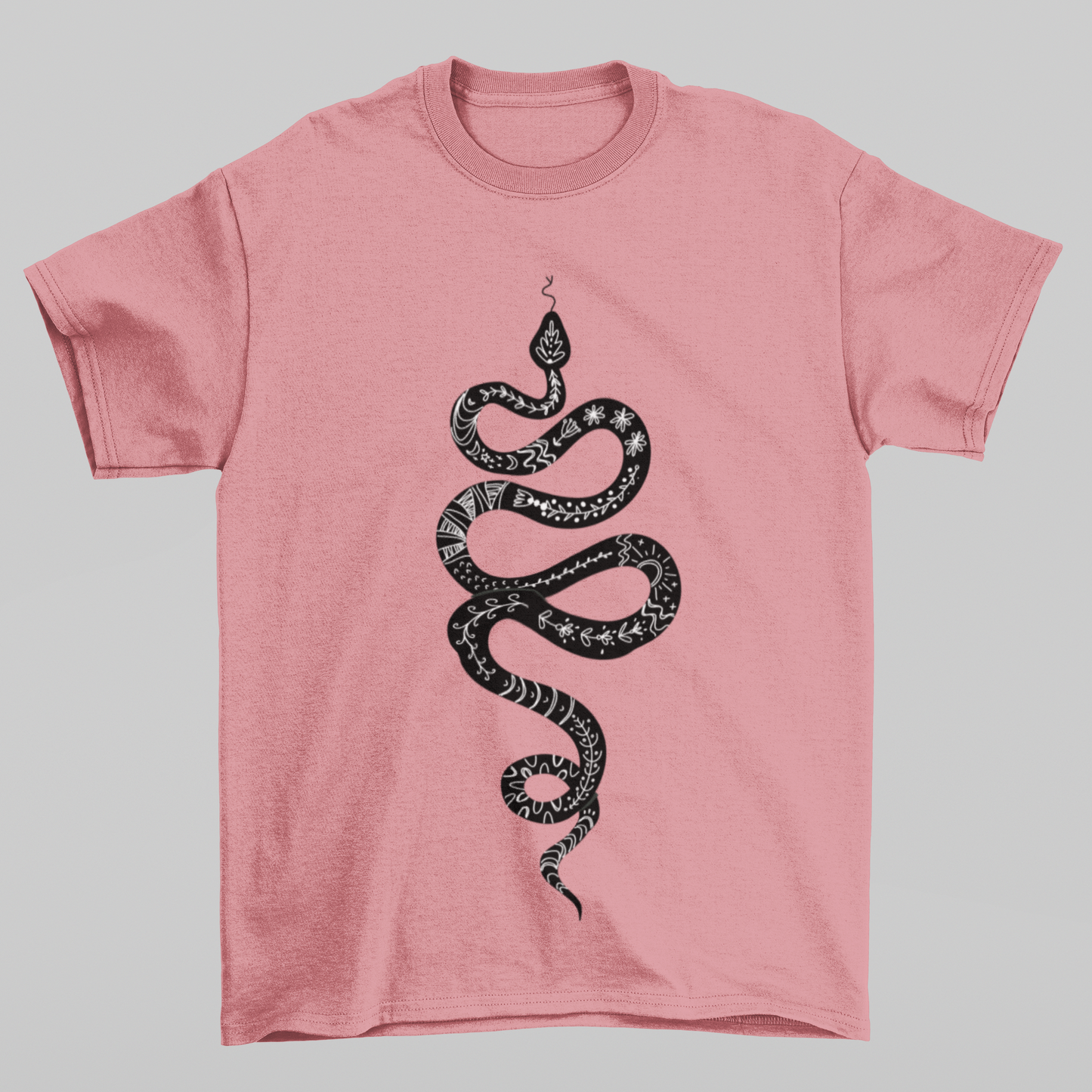 Playera Oversize de mujer con serpiente