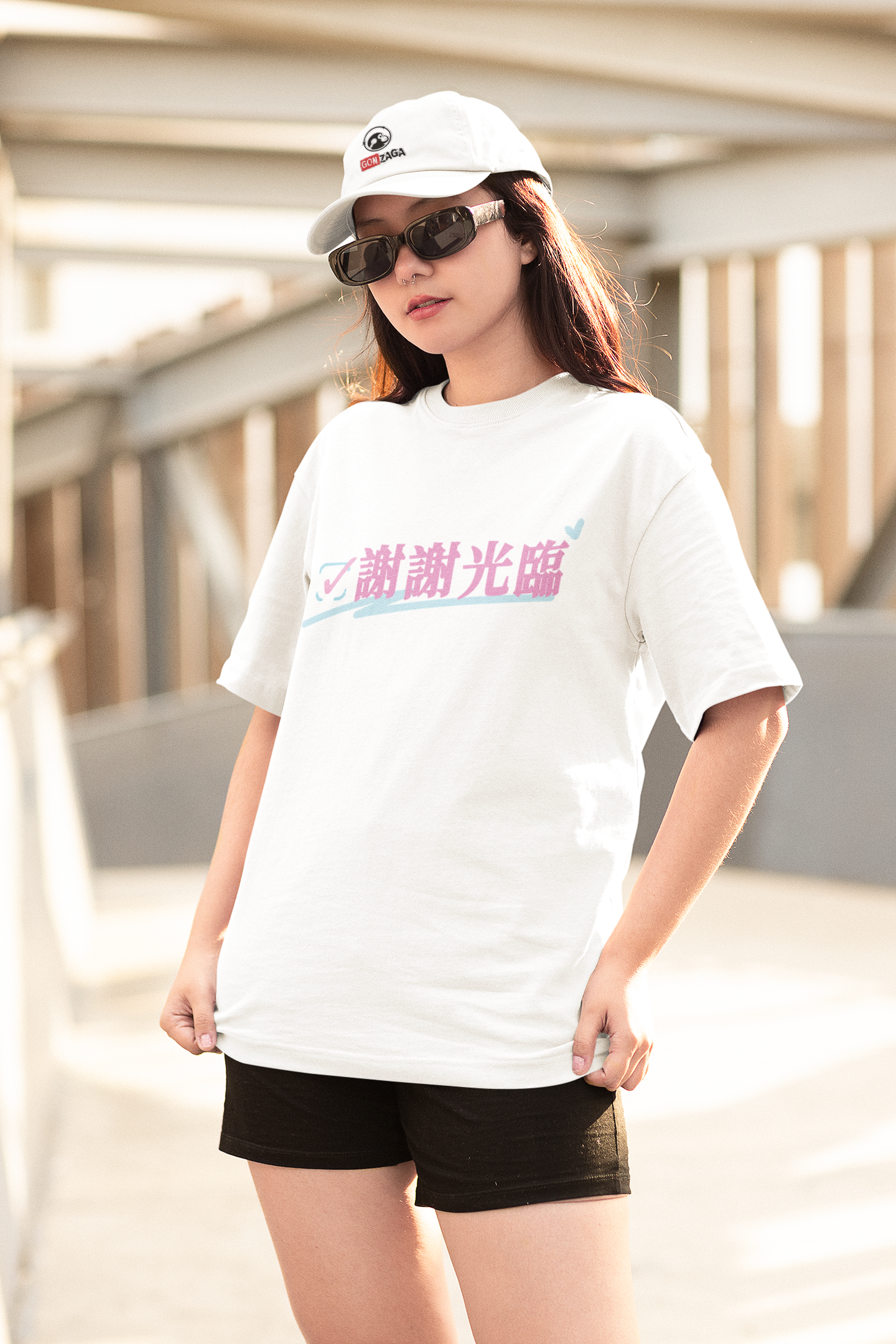 Playera Oversize de mujer Letras chinas