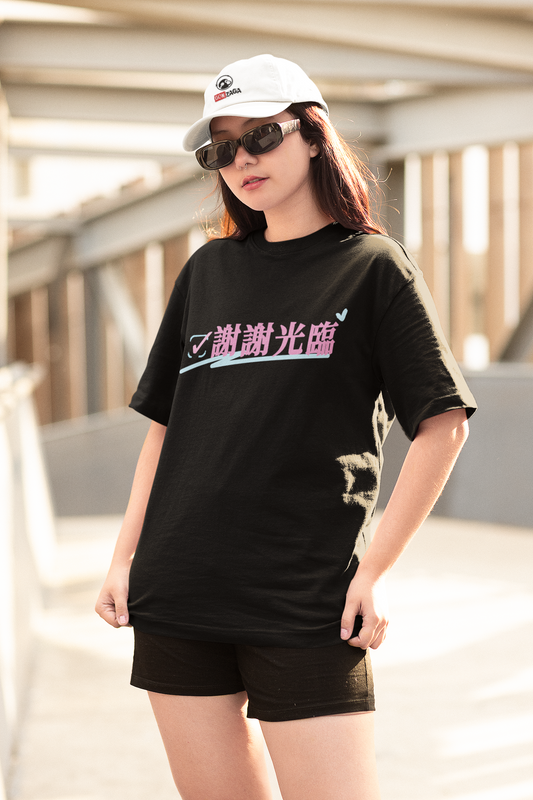 Playera Oversize de mujer Letras chinas